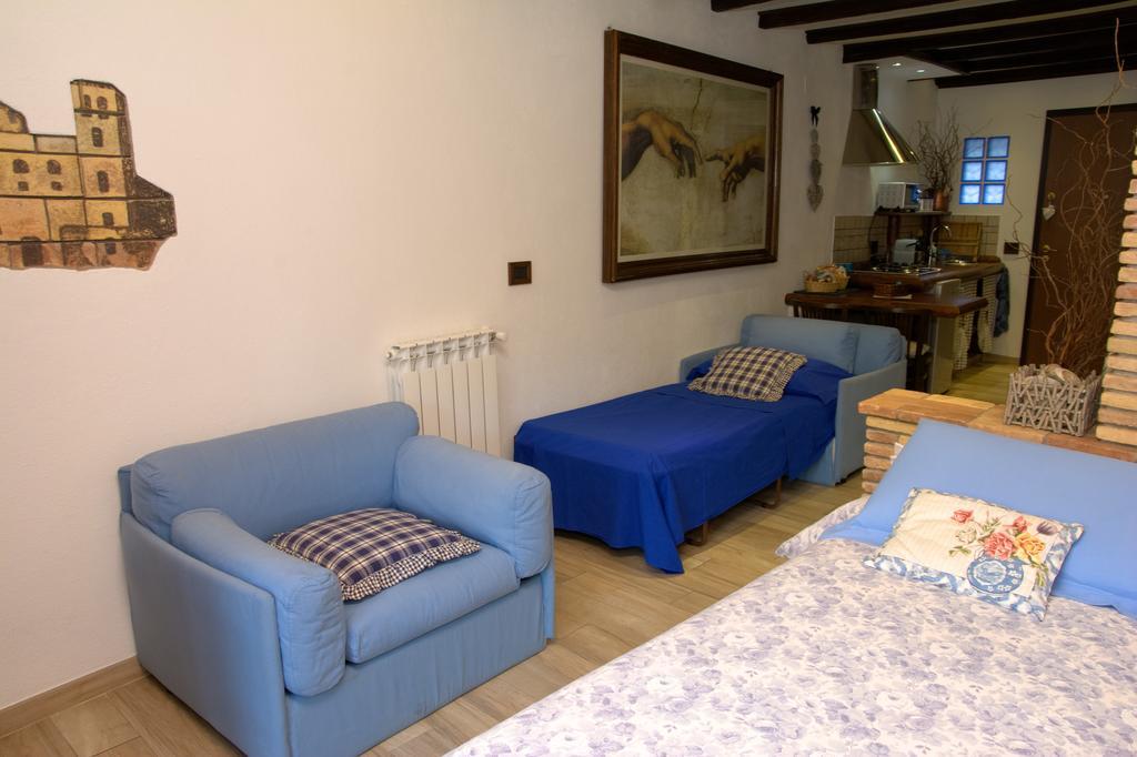 Il Nido Di Rondine Bed & Breakfast โดลเชอักกวา ภายนอก รูปภาพ